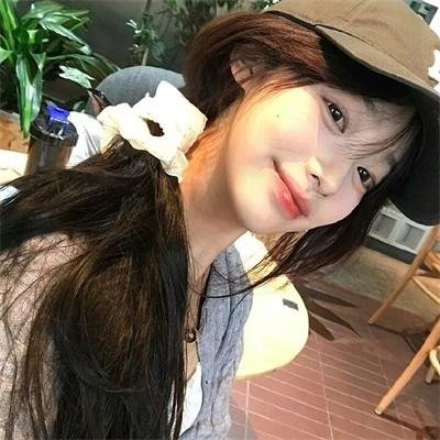 站起来的女孩 海报
