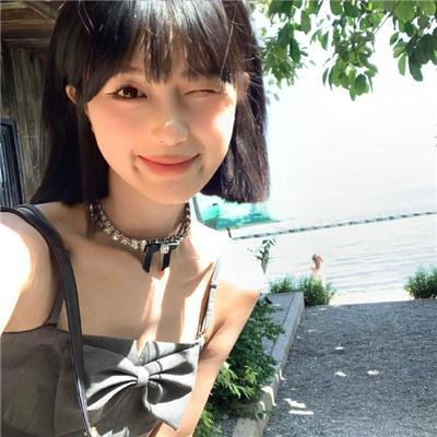 少女地球守护者 海报